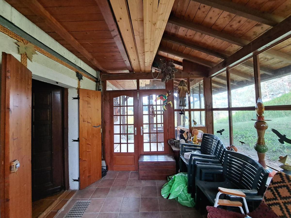 Villa Cosy House In Picturesque Jura Doucier Exterior foto