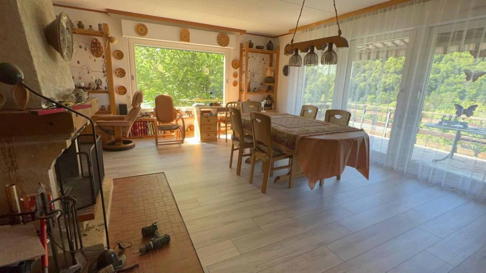 Villa Cosy House In Picturesque Jura Doucier Exterior foto